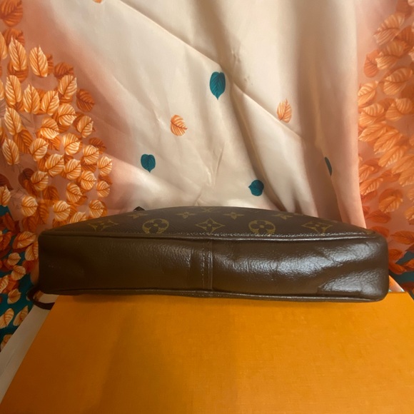 Louis Vuitton Pochette Sport Brown - Picture 6 of 10
